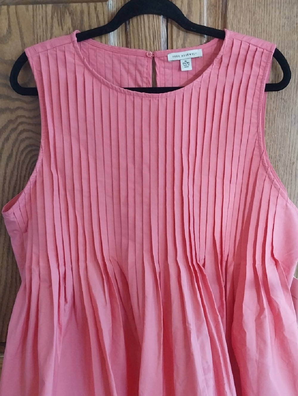 Free Assembly NWT Women's Sleeveless Pleated Mini Dress Size X-Large Pink Melon - Picture 3 of 11